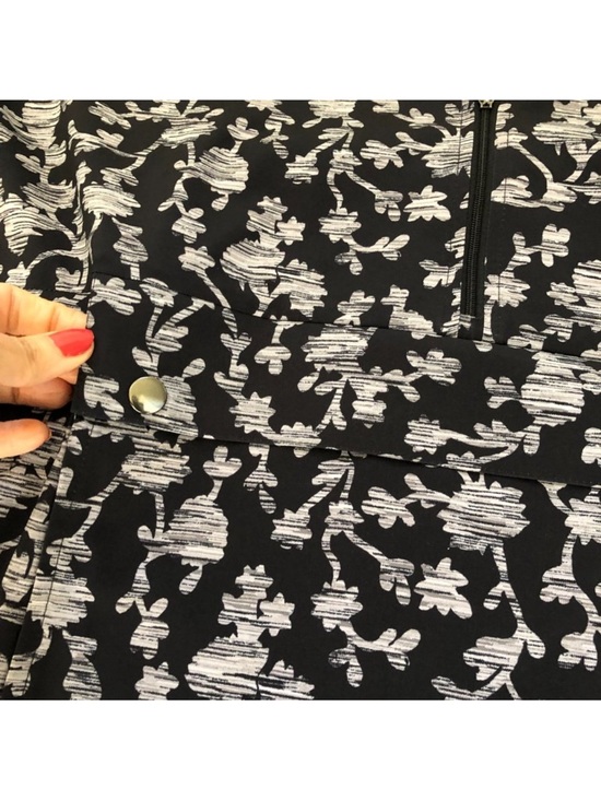 J. Jill Fit On-The-Go Zip Front Hooded Jacket size M Wind Breaker Black Floral - Picture 6 of 12